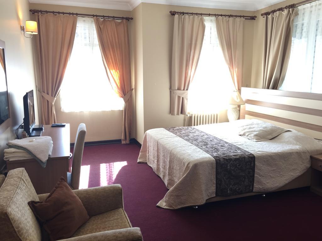 Hotel Mercan Adana Quarto foto